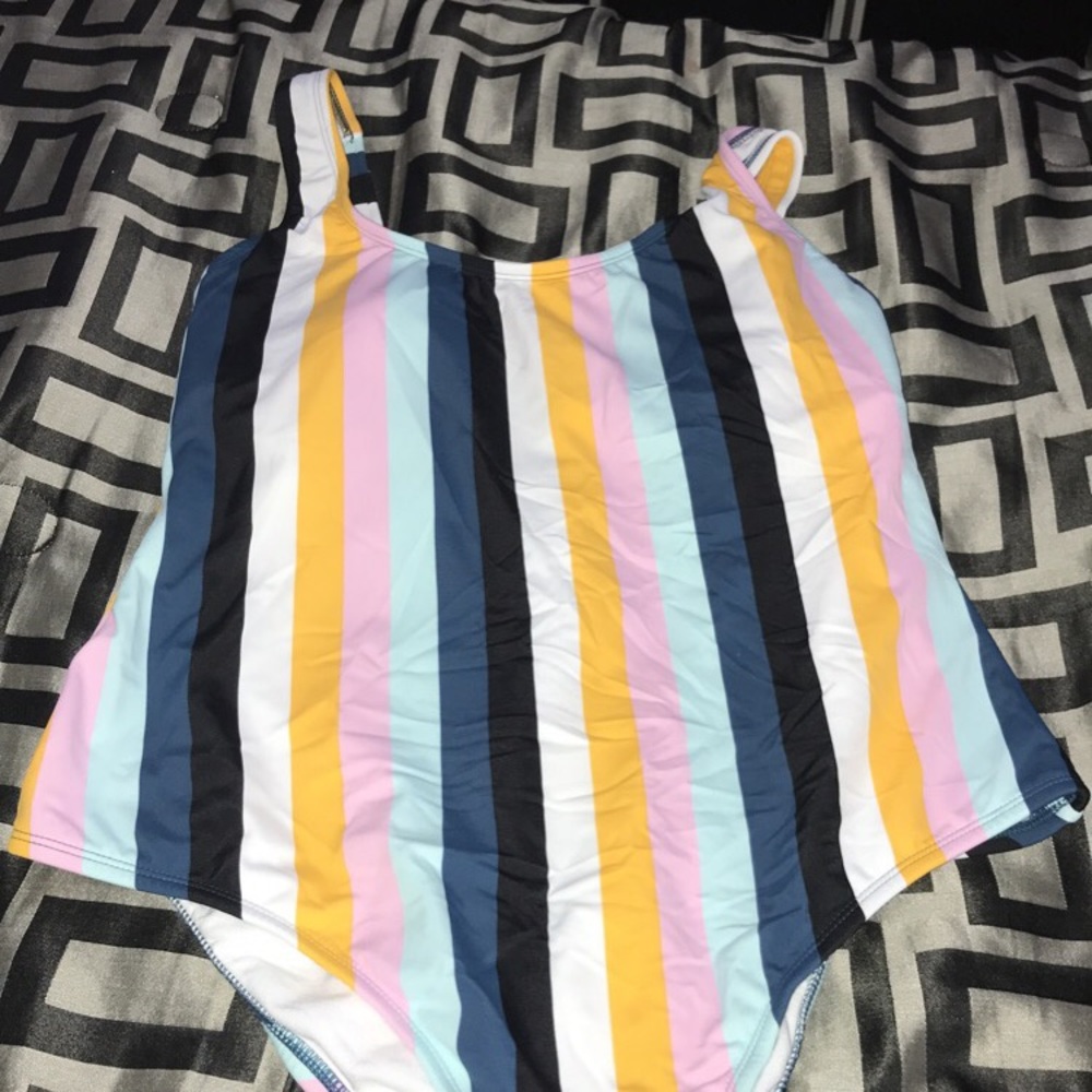 Baiting suit